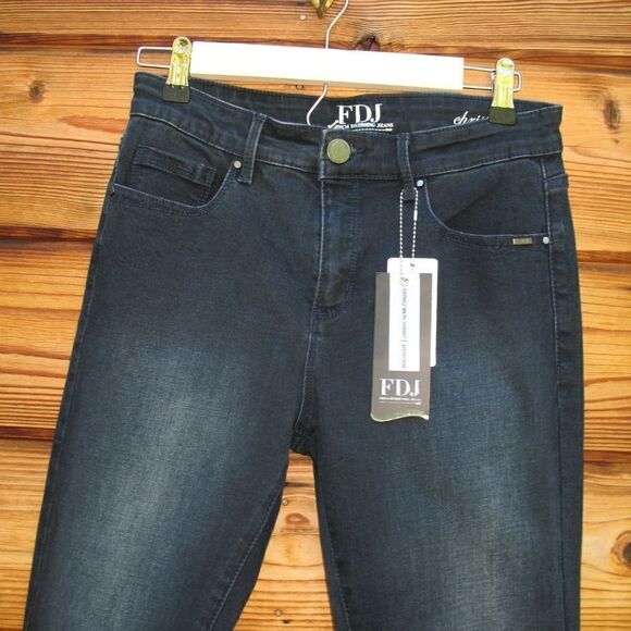 NWT Mid Rise Boot Cut Jeans 6 X 33 - Picture 7 of 8